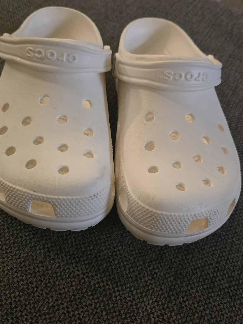 CROCS White Classic Unisex Clog